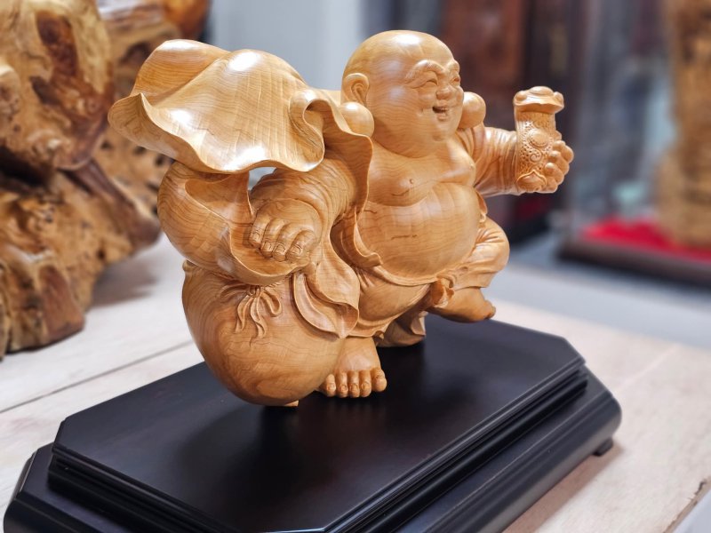 彌勒笑納百財